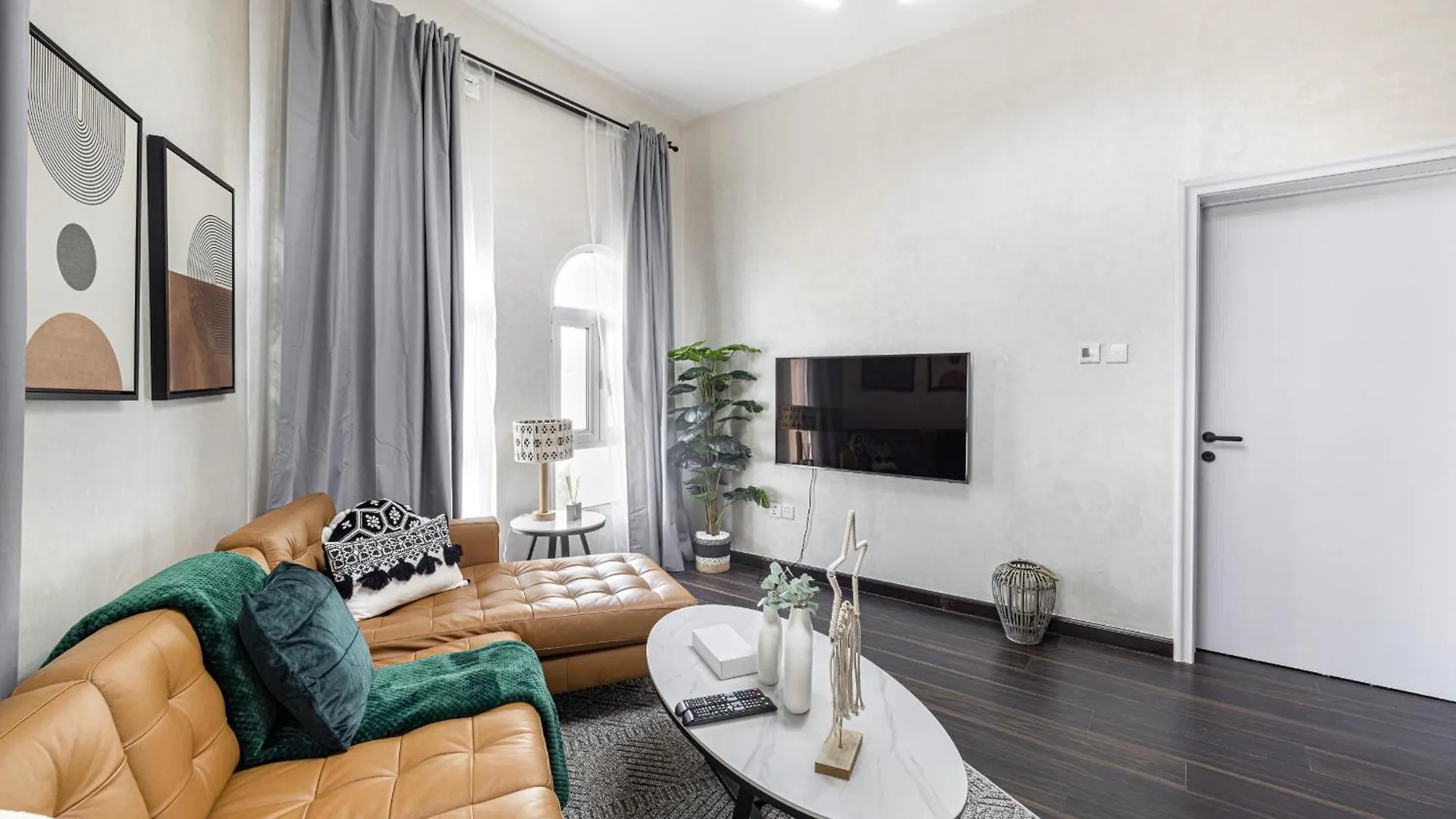Cozy And Spacious Apartment- 5Min Walk To Metro Dubai 0*,  United Arab Emirates
