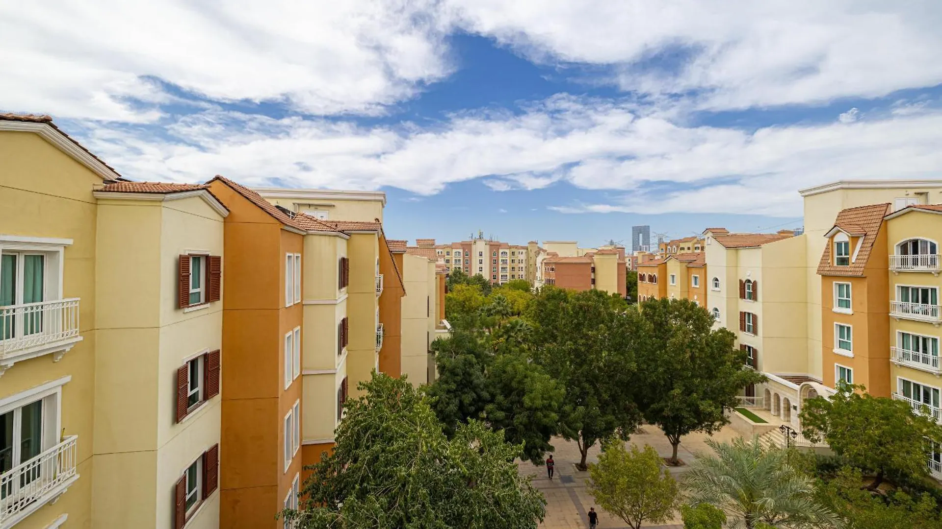 Cozy And Spacious Apartment- 5Min Walk To Metro Dubai United Arab Emirates