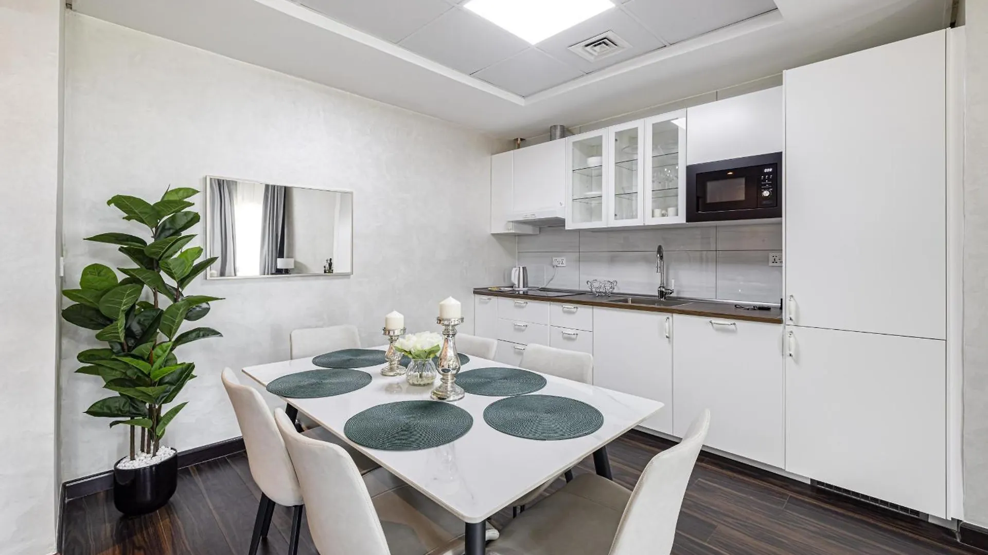 Cozy And Spacious Apartment- 5Min Walk To Metro Дубай